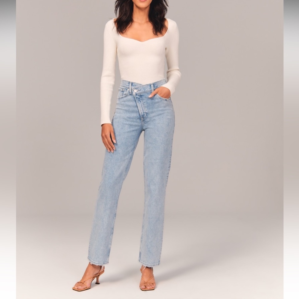 Black Abercrombie & Fitch The 90’s slim straight Ultra high rise jeans